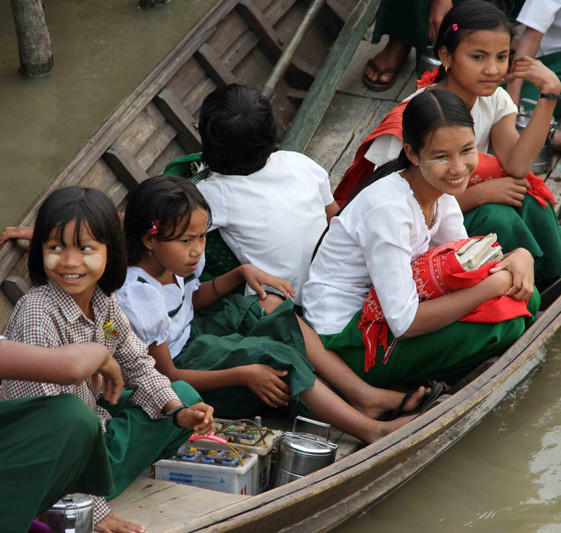 students-boat-burma