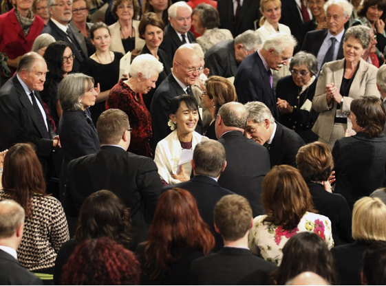 aung-san-suu-kyi-in-london